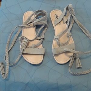 Gladiator sandals tie up